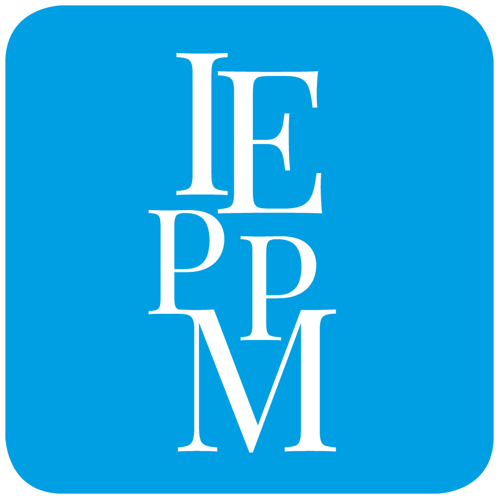 Logo de la revista con las letras 'IEPPM' en blanco sobre un fondo azul.